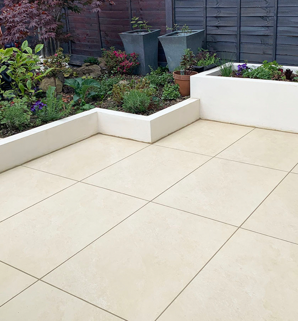 Natural stone or porcelain Tiles